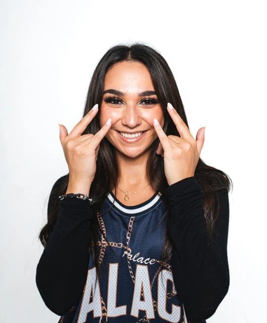 LAYZ profile picture in Jessica Audiffred b2b LAYZ B2B set