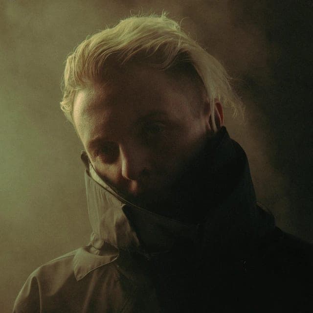 ALPHA 9 profile picture in Mat Zo b2b ALPHA 9 B2B set