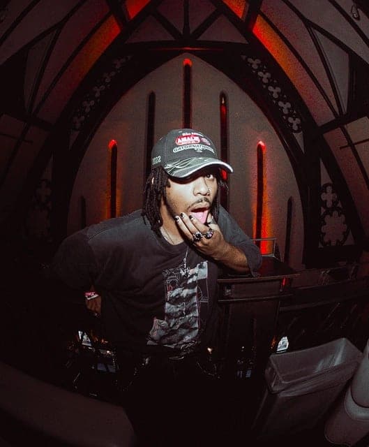 beastboi. profile picture in beastboi. b2b Automhate B2B set