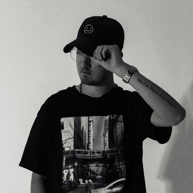 Nikademis profile picture